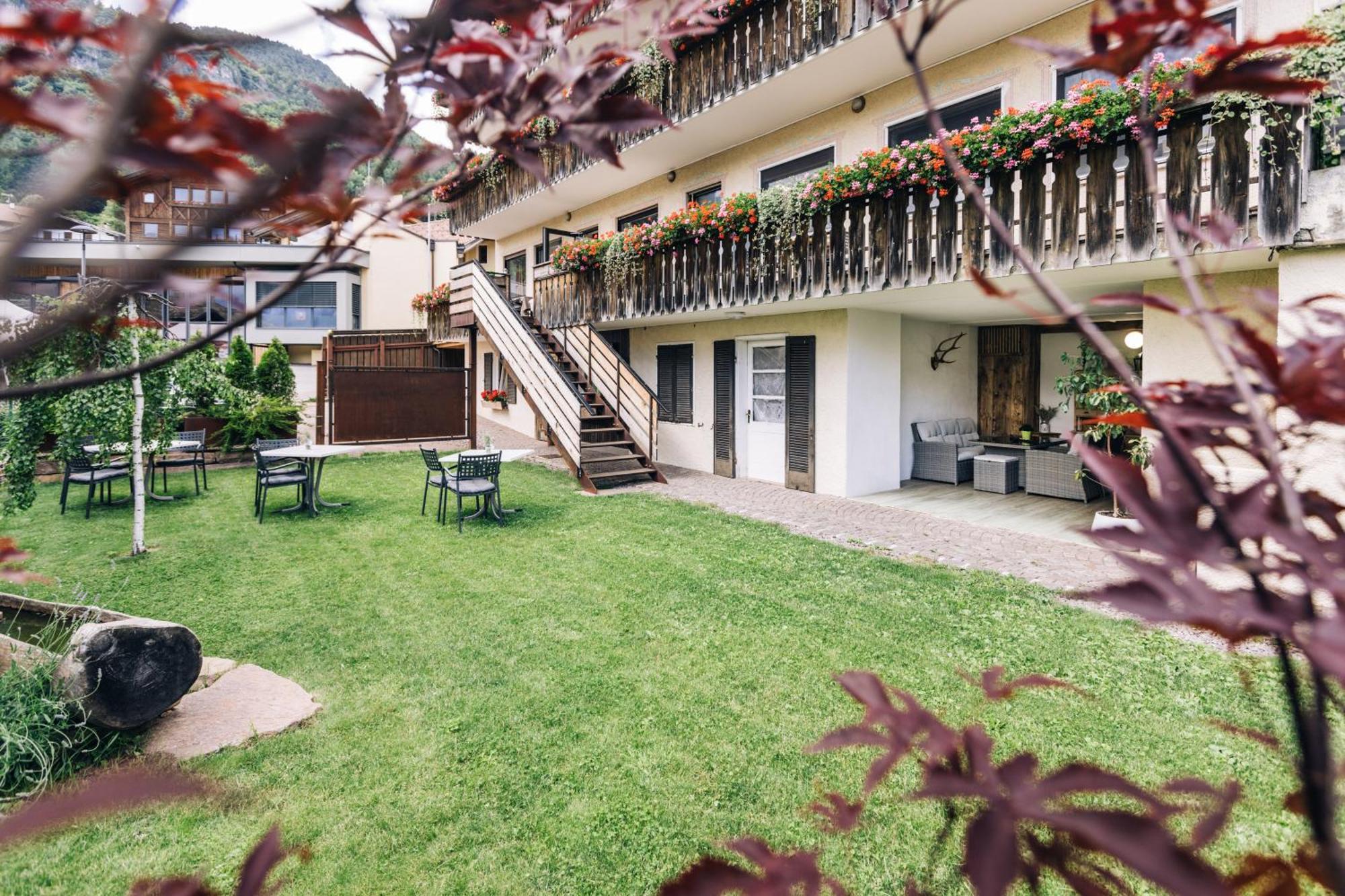 Hotel Schönwies Truden Exterior foto